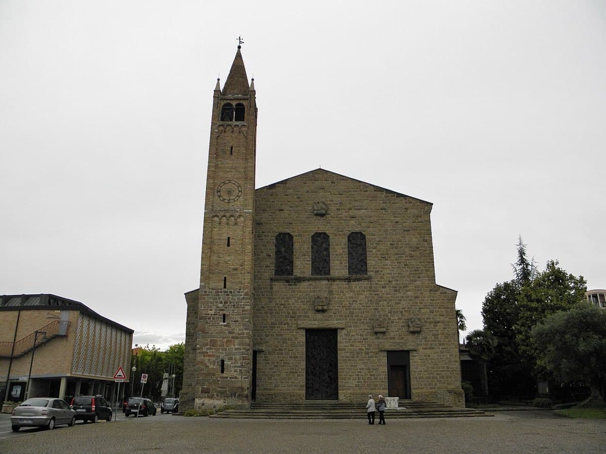 Il duomo di San Lorenzo e il campanile