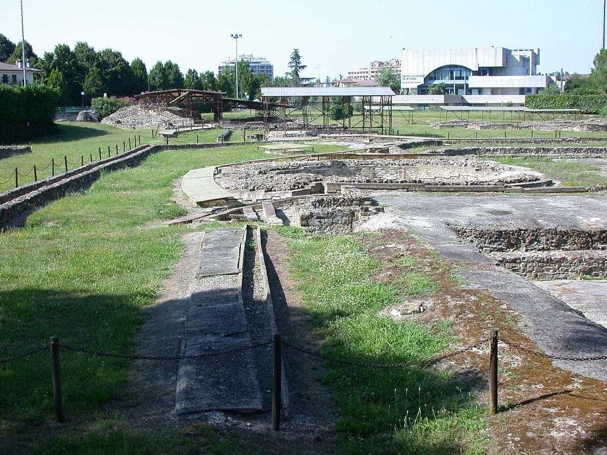 Le vasche romane dell'area archeologica